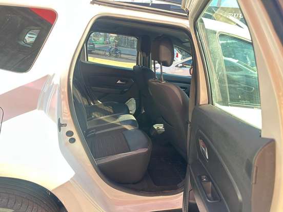 RENAULT-DUSTER-2023