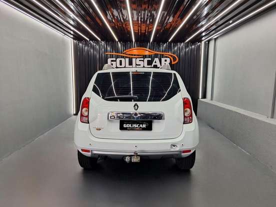 RENAULT-DUSTER-2012