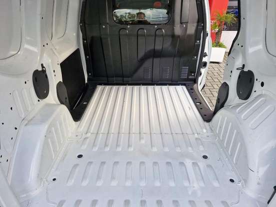 RENAULT-KANGOO-2024