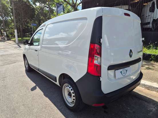 RENAULT-KANGOO-1.6 16V SCE FLEX ADVANCED MANUAL RENAULT-KANGOO-2024