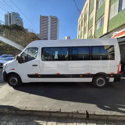 RENAULT-MASTER-2026