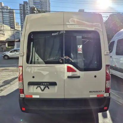 RENAULT-MASTER-2026