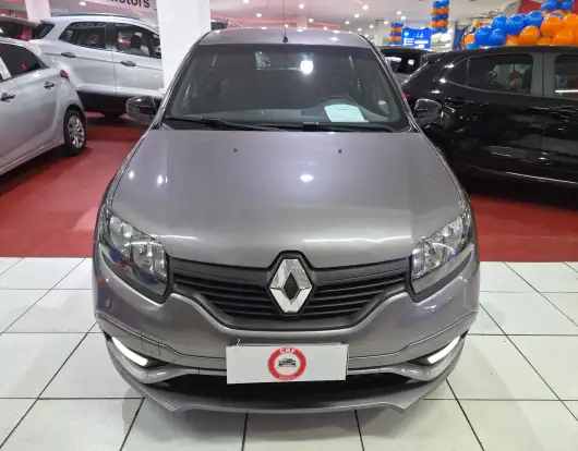 RENAULT-SANDERO-2022