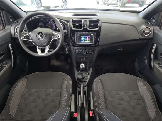 RENAULT-SANDERO-2023