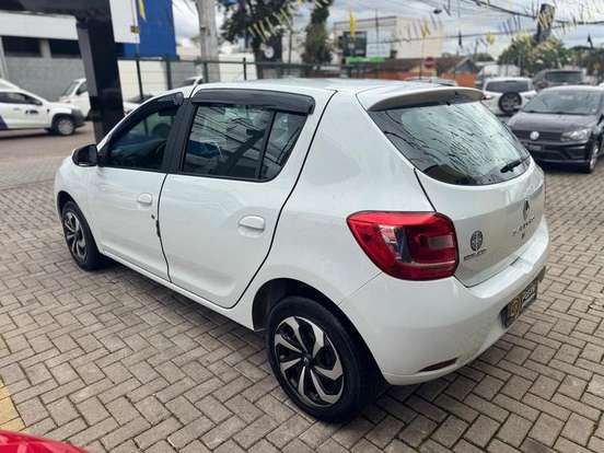 RENAULT-SANDERO-1.0 AUTHENTIQUE PLUS 16V FLEX 4P MANUAL RENAULT-SANDERO-2015