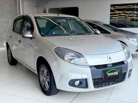 RENAULT-SANDERO-1.0 EXPRESSION 16V FLEX 4P MANUAL RENAULT-SANDERO-2014