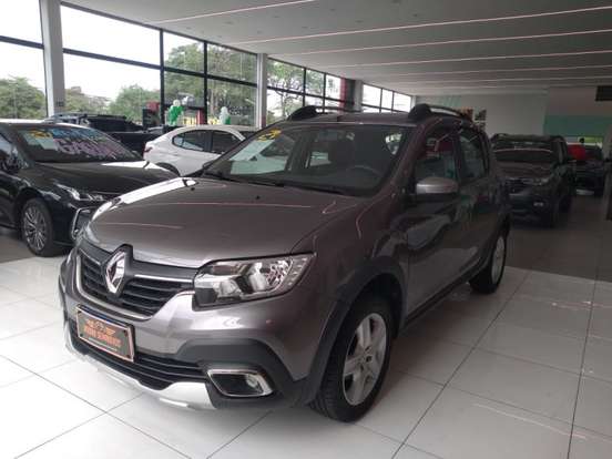 RENAULT-SANDERO-2020