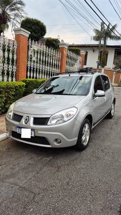 RENAULT SANDERO 1.6 PRIVILÈGE 8V FLEX 4P MANUAL