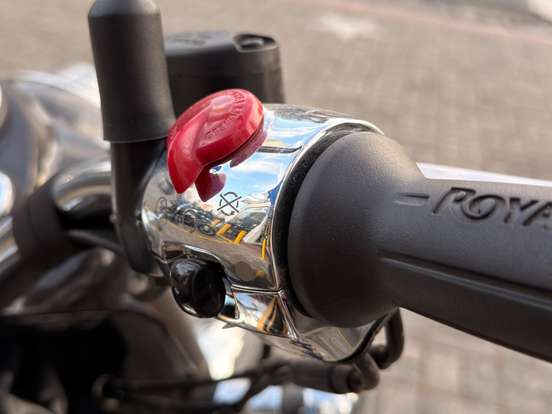 ROYAL ENFIELD-CLASSIC 650 BLACK CHROME ROYAL ENFIELD-CLASSIC 650 BLACK CHROME-2026