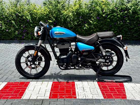 ROYAL ENFIELD-METEOR 350 STELLAR-2022