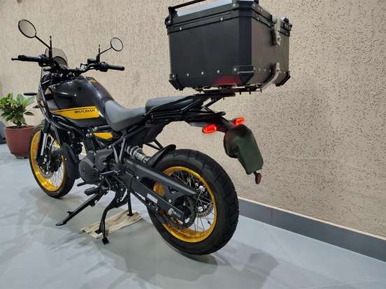 ROYAL ENFIELD-HIMALAYAN 450 HANLE BLACK-2026