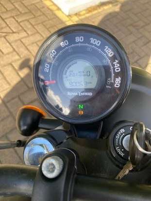 ROYAL ENFIELD-HUNTER 350-2024
