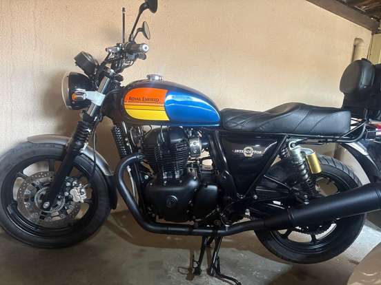 ROYAL ENFIELD-INTERCEPTOR-2024