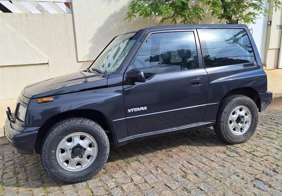 SUZUKI VITARA 1.6 JLX METAL TOP 4X4 8V GASOLINA 2P AUTOMÁTICO