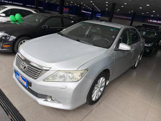 TOYOTA CAMRY 3.5 XLE V6 24V GASOLINA 4P AUTOMÁTICO