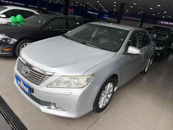 TOYOTA-CAMRY-2011