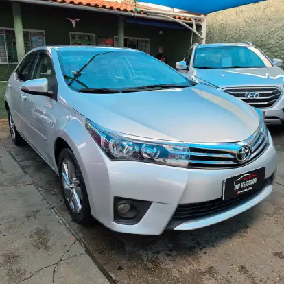 TOYOTA-COROLLA-2015