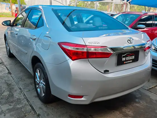TOYOTA-COROLLA-1.8 GLI 16V FLEX 4P AUTOMÁTICO TOYOTA-COROLLA-2015