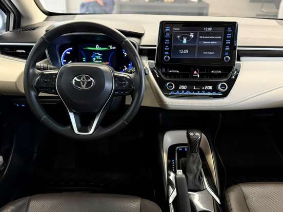 TOYOTA-COROLLA-2020