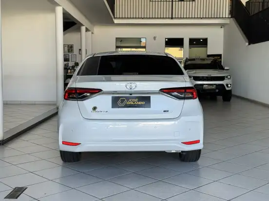 TOYOTA-COROLLA-2023