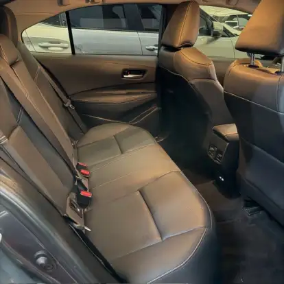 TOYOTA-COROLLA-2025