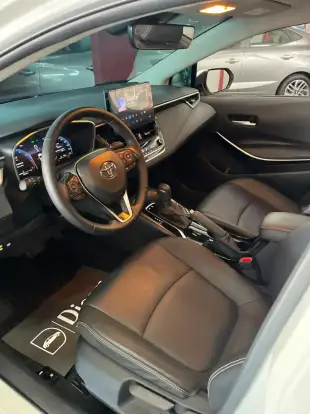 TOYOTA-COROLLA-2025