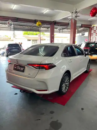 TOYOTA-COROLLA-2025