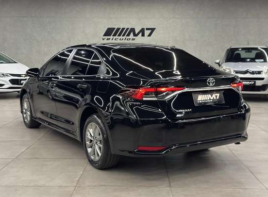 TOYOTA-COROLLA-2025