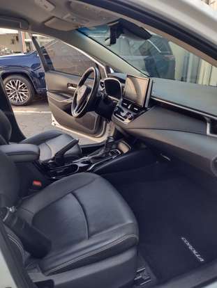 TOYOTA-COROLLA-2023