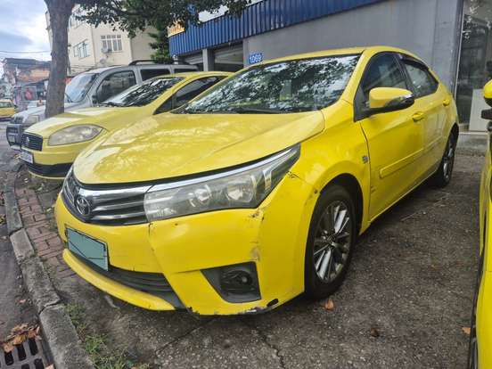 TOYOTA-COROLLA-2015