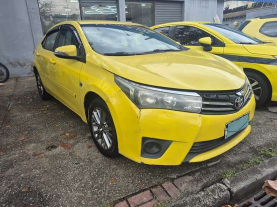 TOYOTA-COROLLA-2015