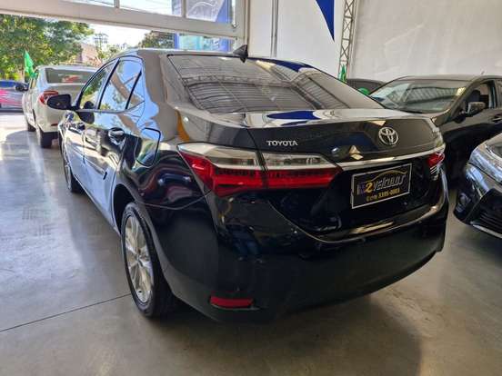 TOYOTA-COROLLA-2017