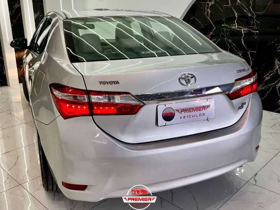 TOYOTA-COROLLA-2014
