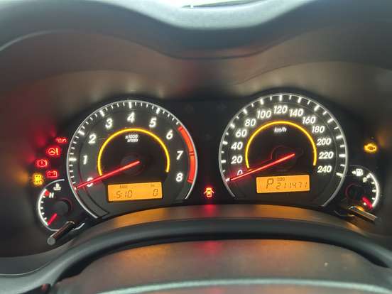 TOYOTA-COROLLA-2012