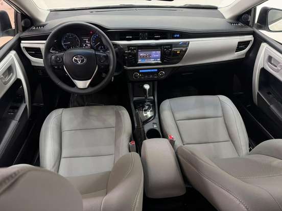 TOYOTA-COROLLA-2015