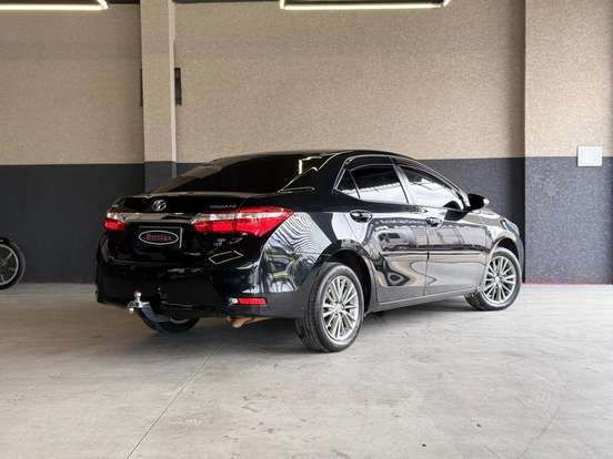 TOYOTA-COROLLA-2015
