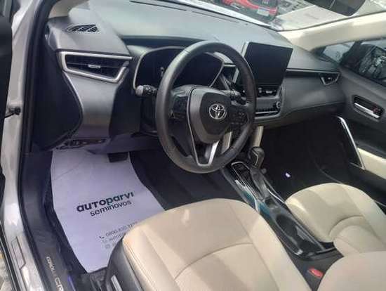 TOYOTA-COROLLA CROSS-2024
