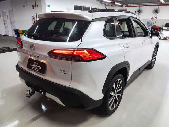 TOYOTA-COROLLA CROSS-2023