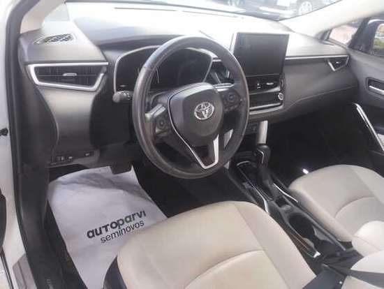 TOYOTA-COROLLA CROSS-2024