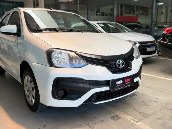 TOYOTA-ETIOS-1.3 X 16V FLEX 4P AUTOMÁTICO TOYOTA-ETIOS-2019
