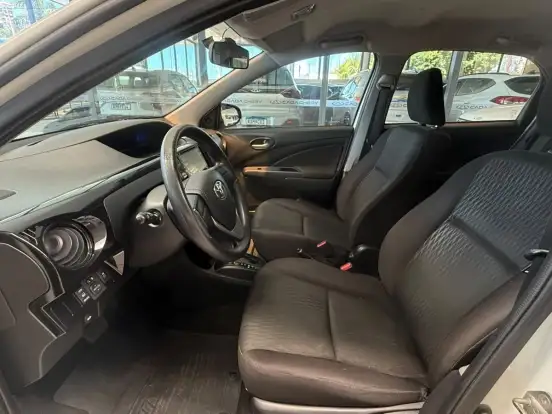 TOYOTA-ETIOS-1.3 X 16V FLEX 4P AUTOMÁTICO TOYOTA-ETIOS-2019
