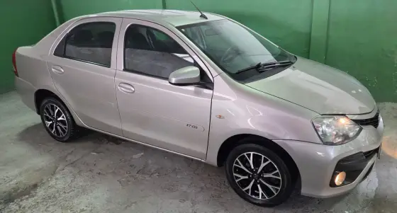 TOYOTA ETIOS 1.5 X SEDAN 16V FLEX 4P AUTOMÁTICO