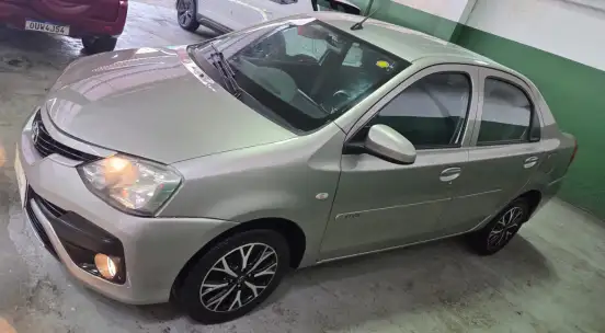 TOYOTA-ETIOS-2017