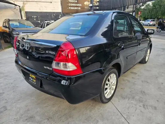 TOYOTA-ETIOS-2013