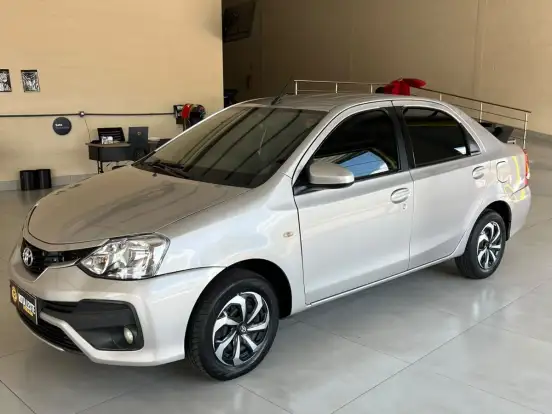 TOYOTA-ETIOS-1.5 XS 16V FLEX 4P AUTOMÁTICO TOYOTA-ETIOS-2017