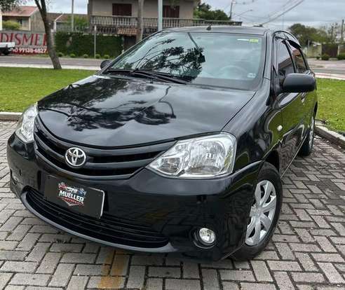 TOYOTA-ETIOS-2012