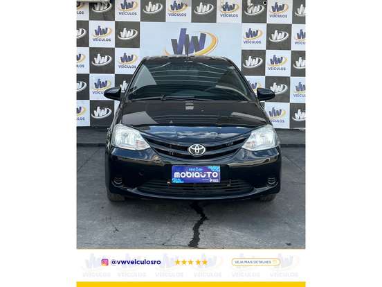 TOYOTA-ETIOS-2016