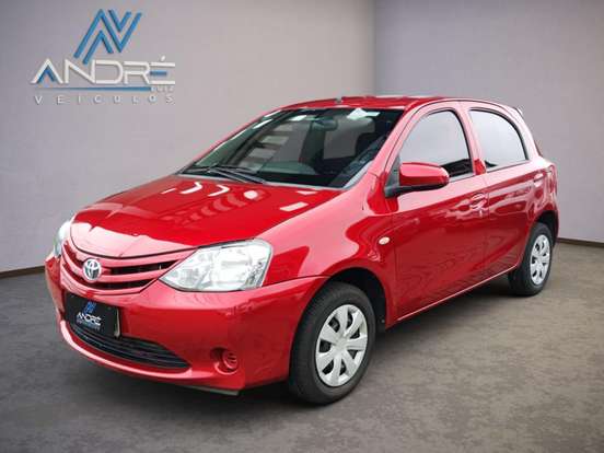 TOYOTA-ETIOS-2015