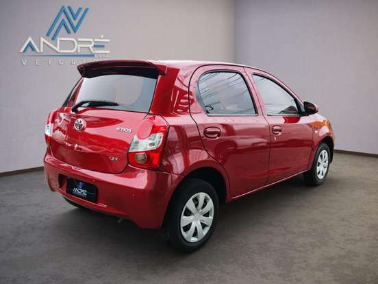 TOYOTA-ETIOS-1.3 X 16V FLEX 4P MANUAL TOYOTA-ETIOS-2015