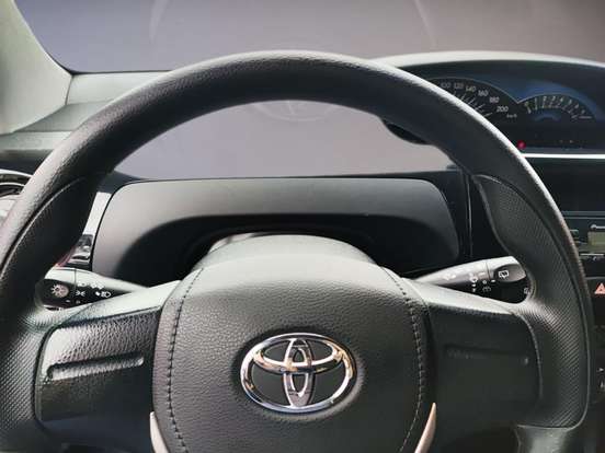 TOYOTA-ETIOS-2015